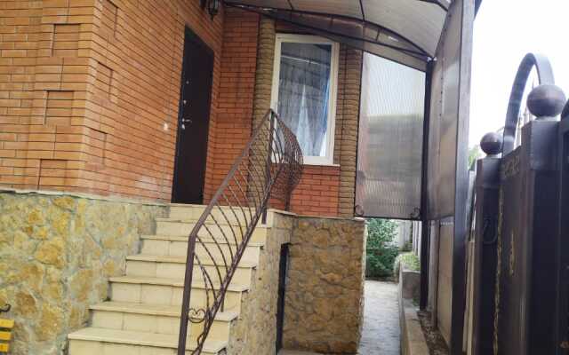 Na Kievskoy Guest House