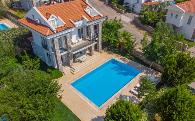 Rena Villaları - Spacious and Private Pool Villa in Oludeniz Villa