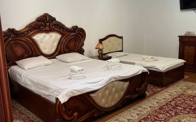 Golden Minaret Hotel
