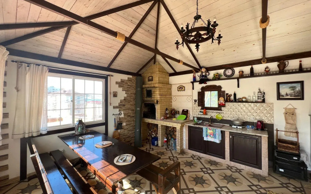 Orel-Izumrud Guest House