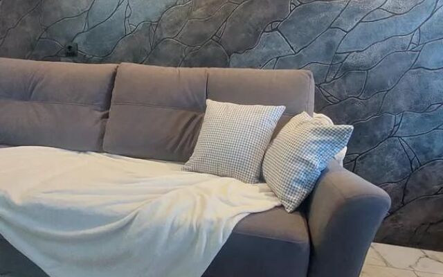 Trekhkomnatnay ryadom s Kremlem Flat