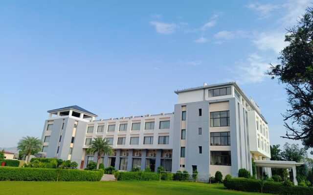 Savitri Resorts Pushkar Hotel