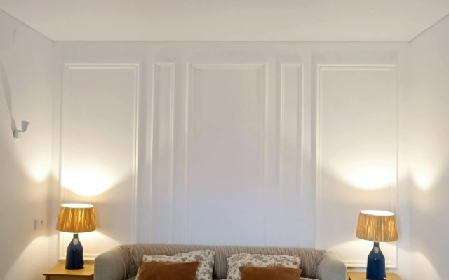 Апартаменты у Мирожского монастыря