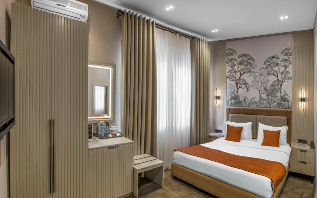 Nizami Central Park Hotel
