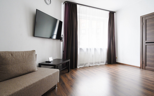 Na Ulitse Bryantseva Flat