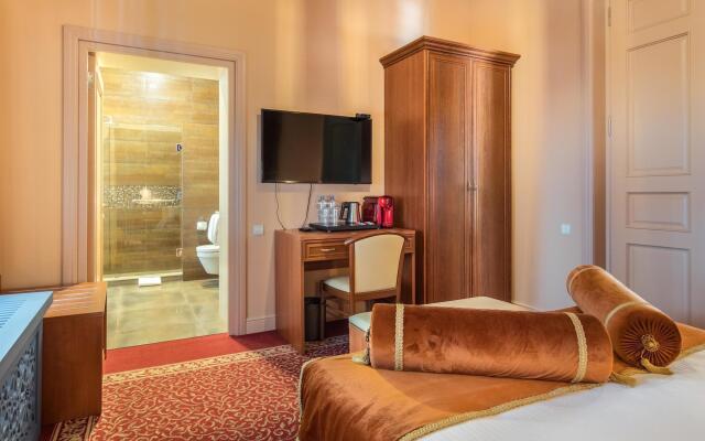 Golden Tulip Borjomi