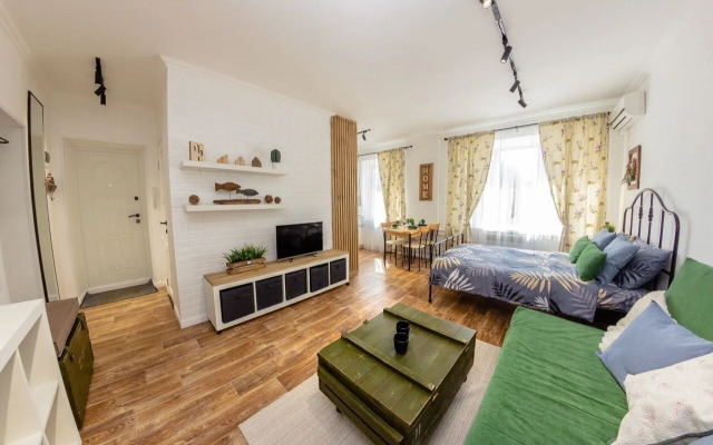 Na Sovetskoy Ulitse Flat