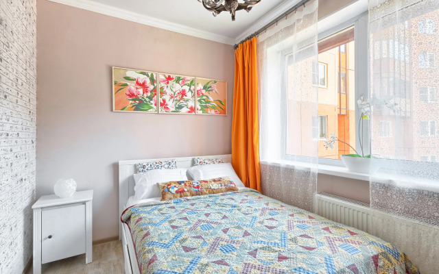 MyhomeYourhome Na Pulkovskoy D1 K2 Apartments