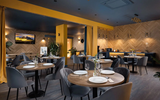 Klever Hotel