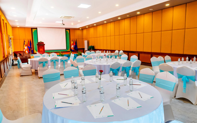 Green Amazon Residence Hotel