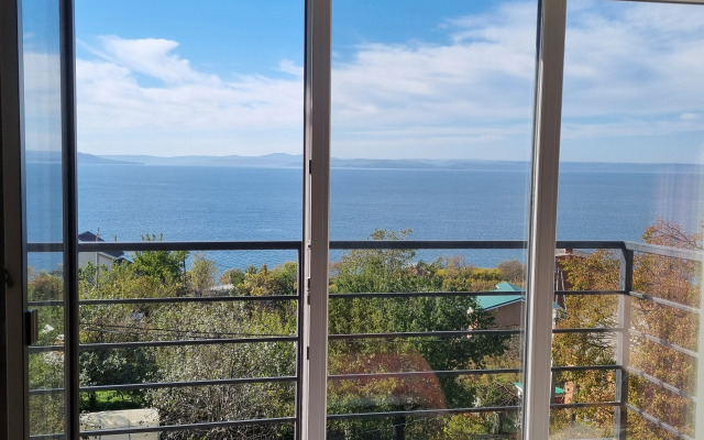 Kurortnye S Vidom Na More Apartments