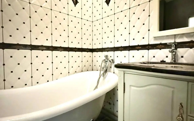 Апартаменты VipHouse Верхнеторговая Площадь