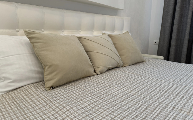 Trekhkomnatnye Apart-Comfort Na Bolshoy Pavlovskoy Apartments