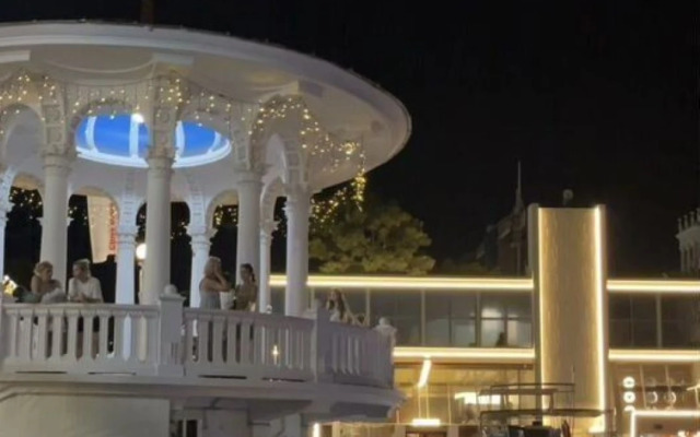 2 v tsentre goroda Sochi Flat