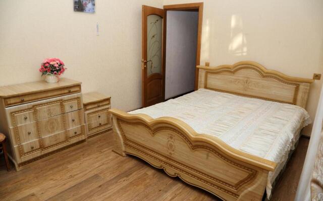 L'yuis Rostov Na Donu Guest House