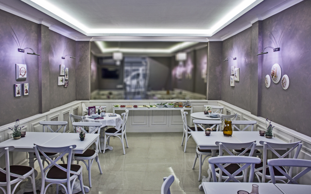 Mr. Bird Boutique Hotel