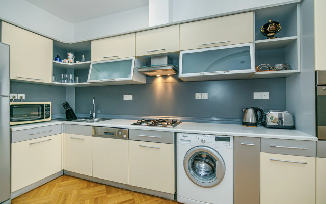 Stella Luxury Apartment in Nizami Street, Apartments