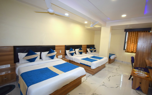 New Pathik Hotel