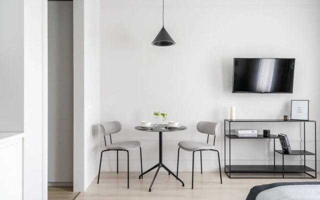 Apartments Apricot Tree ArtLine