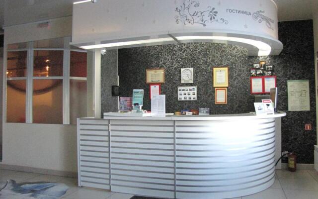 Отель Гармония