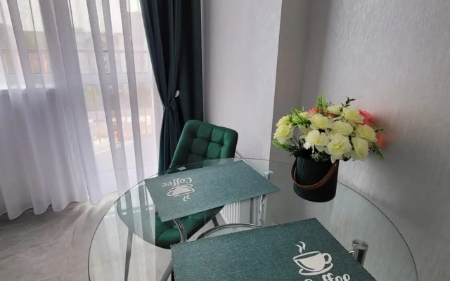 Uyutnaya Kvartira V Novom Sovremenom Zhk Vblizi Yuzhnogo Vokzala Flat