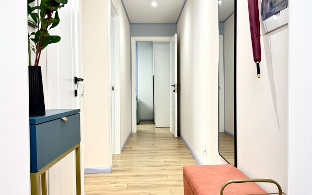 Апартаменты 2х комн. Kenig Holidays у Южного вокзала и Рыбной Деревни