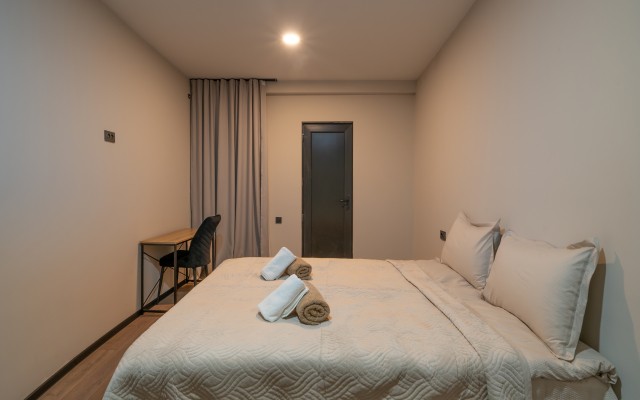 Chetyrehkomnatniye Niabi S Bilyyardom I Kinoteatrom Apartments