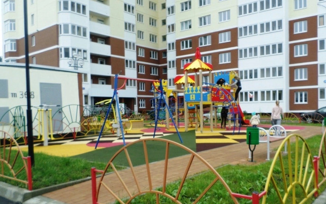 V Novom Dome V Tsentre Goroda Flat