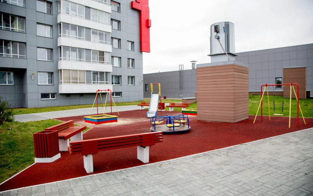 V Tsentre Chelyabinska Ryadom S Parkom Gagarina Flat