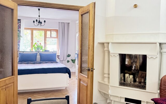 U Kitayskoy Besedki Guest House