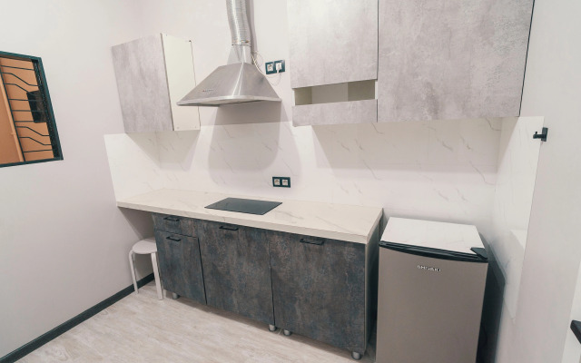 Studiya U Yablonevogo Sada Flat
