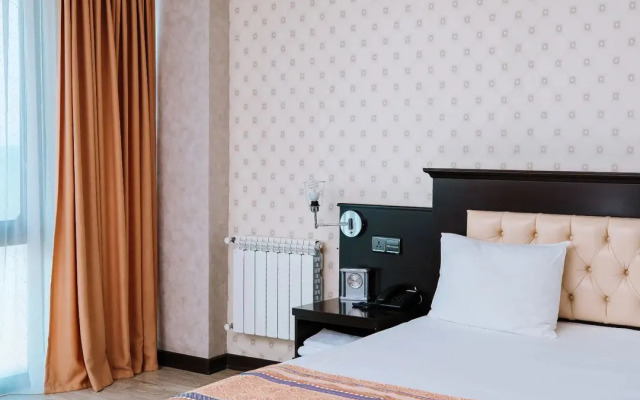 Regnum Restaurant Hotel