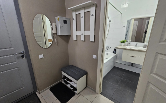 Квартира Теплый Берег в отличном доме