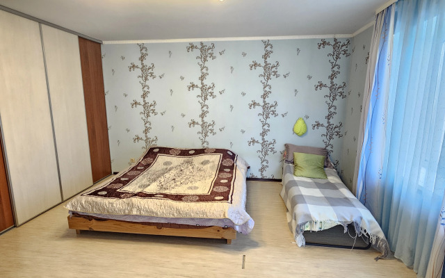 Trekhkomnatnaya Vozle Plyazha Flat