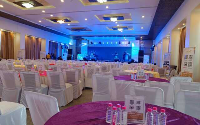 Savitri Resorts Pushkar Hotel
