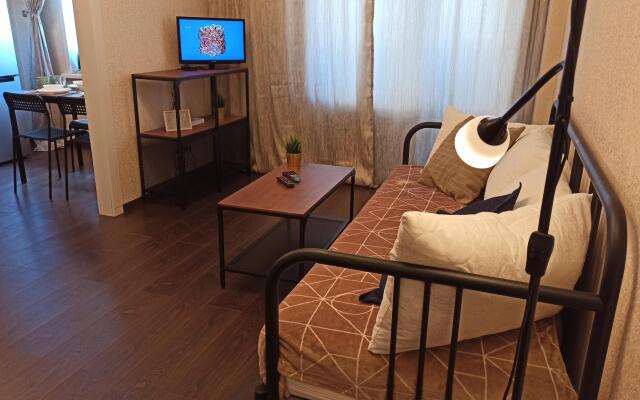 Квартира Диван и Чемодан на Галущака 15