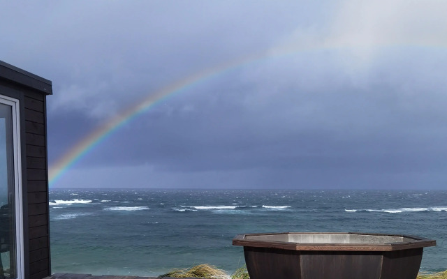 Black Island Glamping