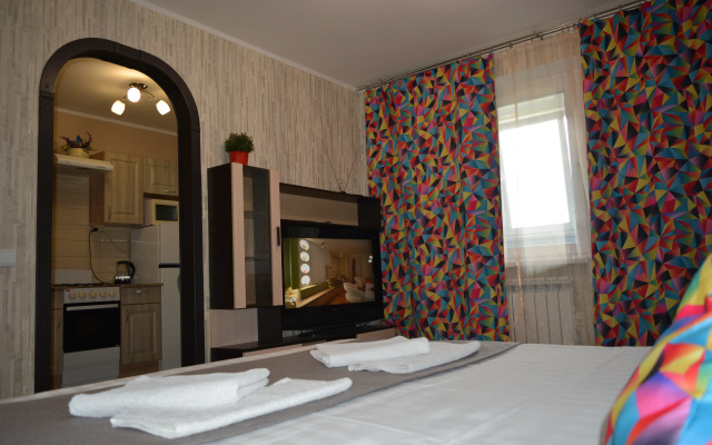 Апартаменты на Серебровской 36