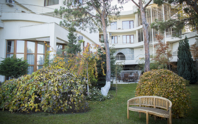 Hotel Beaumonde Garden