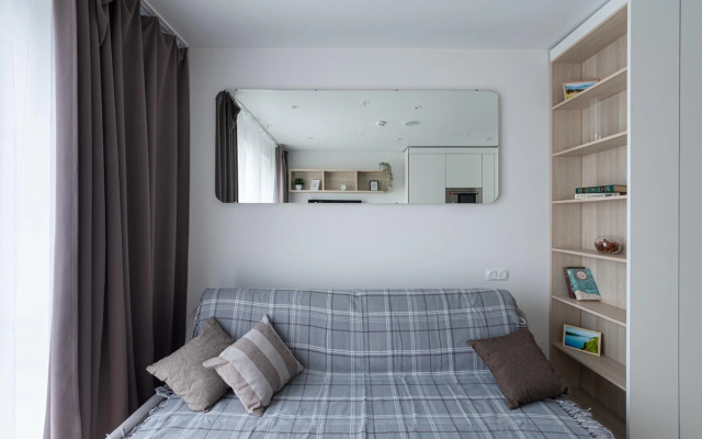 Ye's (d) 7169 Apartments