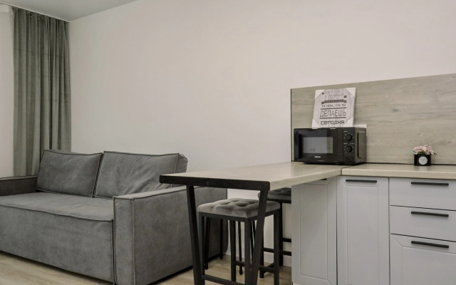 Odnokomnatnaya 50 M²  9/24 Etazh Flat