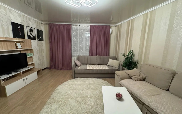 Two-room premium apartment on Katukova 23