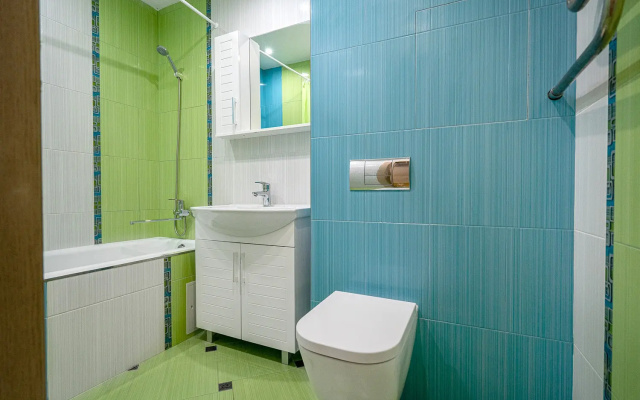 Apartamenty Ladgorna cetyrehkomnatnye  vozle TC Galerea
