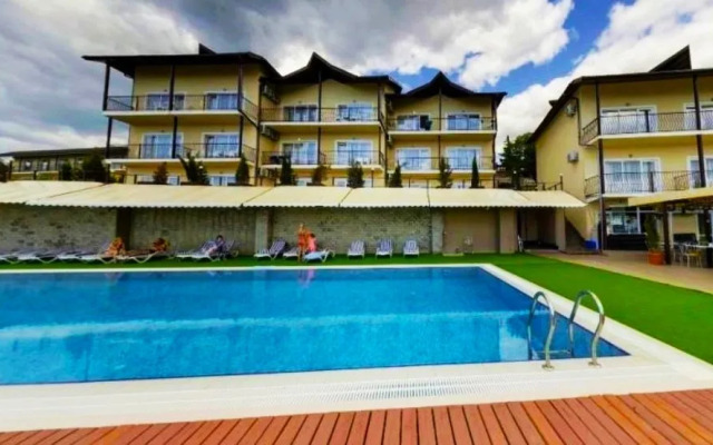 Kurortny Grintsovskiy Hotel