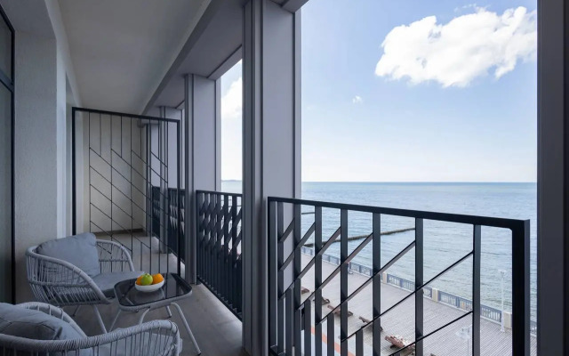 S Vidom Na More Promenade Apartment