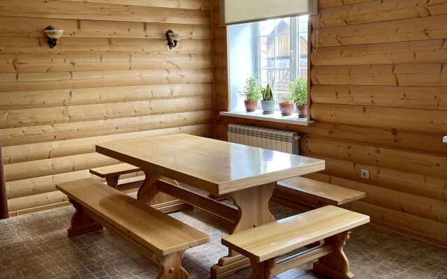 Gnezdo. Horoshee mesto Hotel