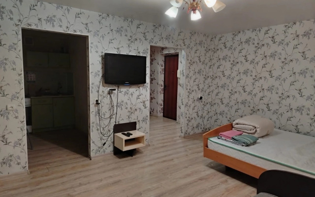 Квартира Двухкомнатная светлая и уютная