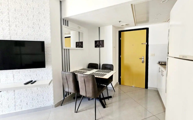 Ben Gurion 99-J08 Apartments