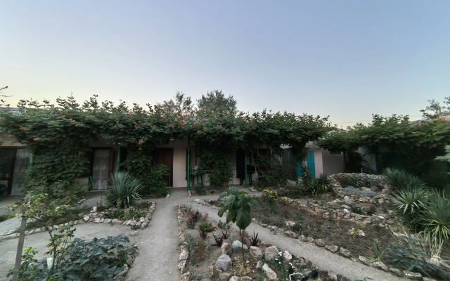 Zhdyom Gostey Guest house