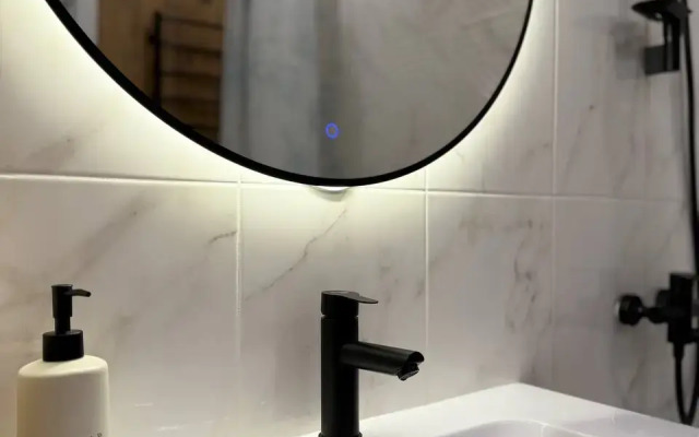 Yevroklass v sovremennom stile Flat